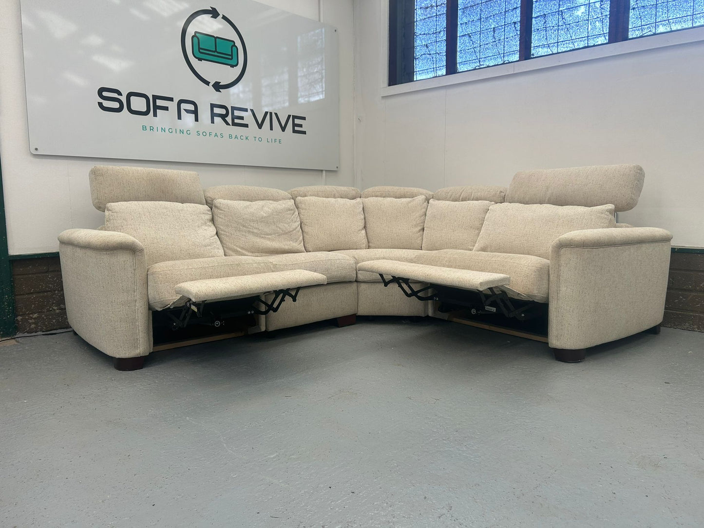 SR Beige Corner Recliner 4 Seater Sofa