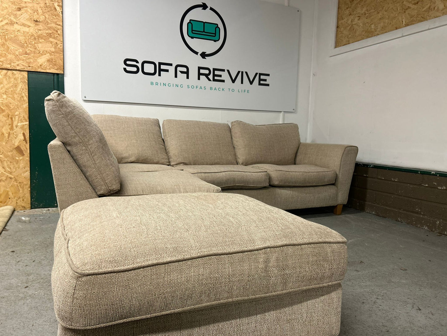 Beige SCS HUGO corner sofa with matching pouffe